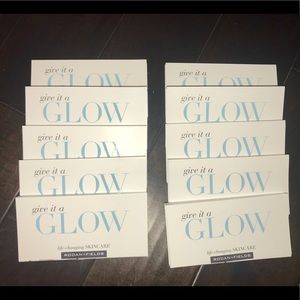 Rodan and Fields set of qty 10 - Glow Sample packs